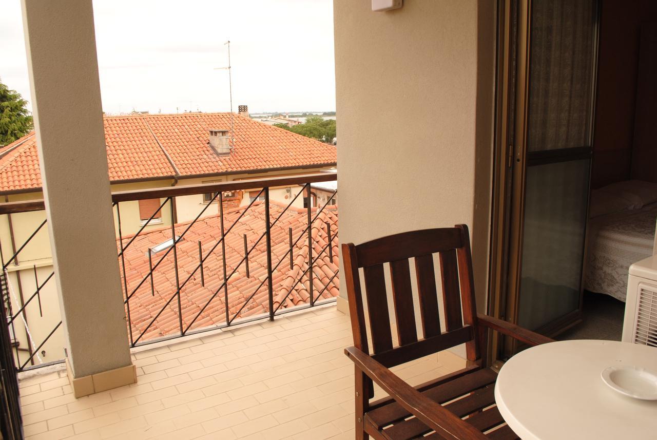 Hotel Villa Augusta Grado Exterior photo
